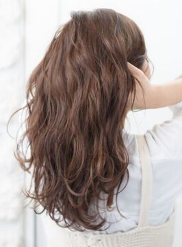 【長野駅】◆月40万円の保障あり・社会保険完備・ライフスタイルに合わせた雇用形態を選択◆ガッツリ稼ぎたい方や安定を求める方、お休み多めでプライベート重視の方など、どの希望でも対応！「REM-nagano-（レムナガノ）」からスタイリスト（美容師）の求人☆★