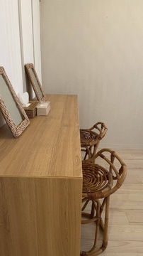 【久宝寺】≪完全週休2日or週休3日の選択制＆実働8時間≫≪早番18:30迄≫≪土日休み月2回可能≫≪有給休暇取得100％≫≪休憩1時間確保≫お客様スタッフ共に居心地の良いアットホームサロン！ご好評につき、2店舗目出店！お客様に寄り添ったカウンセリング重視の接客でリピーターさんから愛される「and C（アンドシー）」からアイリスト（まつげエクステ・まつげパーマ・アイブロウ）の求人★☆★