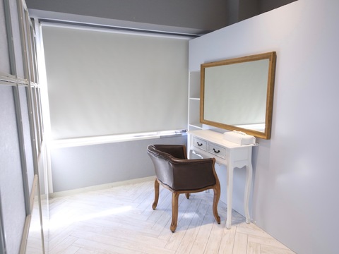 【梅田】≪サロンワーク経験1年以上ある方の募集≫≪正社員または業務委託選択可能≫≪最低保障給あり≫≪土日休み月1回OK≫≪髪色自由・ネイルOK≫≪メンズ集客もあり≫落ち着いた雰囲気の店内で丁寧な接客がしたい方必見！働きやすい環境でプライベートも充実！「THREE EYE（スリーアイ）」からアイリスト（まつげエクステ・まつげパーマ・アイブロウ）の求人☆☆