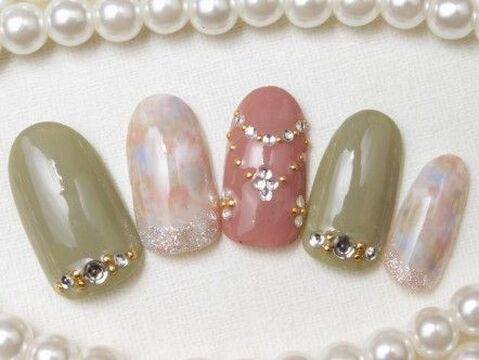 【京橋】≪社会保険完備≫≪完全週休2日≫≪しっかり研修≫美意識の高いOL層を中心に「大人カワイイ系」「キレイ系」のネイルデザインを提案！美容室併設のトータルビューティーサロン「パラジェル認定サロン Nail salon ibelu京橋店（パラジェルニンテイサロンネイルサロンイベルキョウバシテン）」からネイリスト（ネイル）の求人★☆★