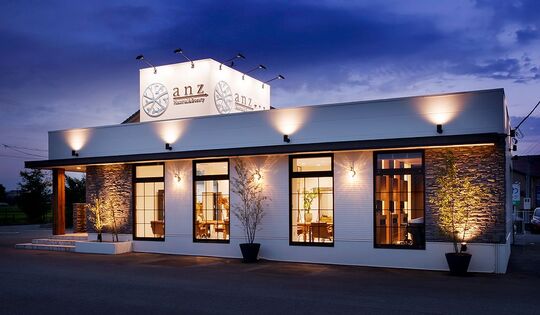 【額住宅前】≪営業中レッスンOK≫≪社会保険完備≫メリハリをつけてレッスンができるのでプライベートも充実！福利厚生面も万全です！トータルビューティーサロン「anz Material Beauty by antiqa(アンジーマテリアルビューティバイアンティカ)」からアシスタント（美容師）の求人☆★