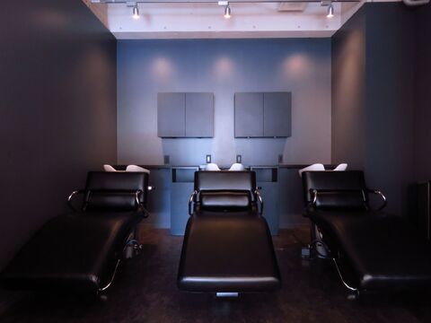 【妙典】◆社員寮あり・住宅手当あり・有給休暇あり・社会保険完備・2年以内でデビュー可能◆先輩後輩分け隔てなく、お互いが思いやる暖かい雰囲気が人気！離職率が低く働きやすい会社です「TREAT HAIR DESIGN 妙典店（トリートヘアデザインミョウデンテン）」からアシスタント（美容師）の求人☆★