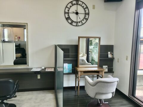 【西新発田】≪日祝休みOK≫≪社会保険完備≫≪パートさん大歓迎≫ブランクのある方や主婦の方でも歓迎！仕事もプライベートも両立できるサロン！「belle cheveux deux（ベルシュヴードゥー）」からスタイリスト（美容師）の求人☆★