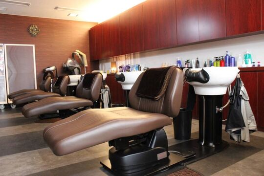 【博多駅】≪社会保険完備≫≪業務委託も選択OK♪≫着付け・メイクも学べます！お客様を美しく輝かせるためのトータルビューティーサロン「hair&esthetic salon Thyme（ヘアアンドエステティックサロンタイム）」からスタイリスト（美容師）の求人☆★