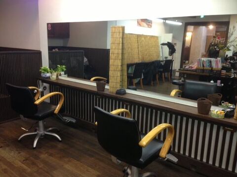 【宝殿】有給休暇あり！仕事とプライベートとでしっかりメリハリをつけながら成長していける環境◎地域密着型のアットホームなサロン「park hair（パークヘアー）」からアシスタント（美容師）の求人★☆★