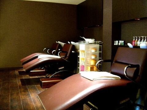 【宝塚】社内イベントも充実していてスタッフさん同士も仲良し♪楽しみながら仕事が出来ますよ★ネイルも併設のトータルビューティーサロン“CosmicGarden（コズミックガーデン）”からスタイリスト（美容師）の求人☆★☆