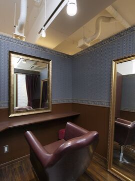 【桜坂】カット講習やサロンのマネジメント講習をされているオーナーさんが居るので幅広い技術・知識が学べます♪幅広い世代のお客様と関われる「LIANA Hair Atelier（リアナ ヘアー アトリエ）」からスタイリスト（美容師）の求人☆☆