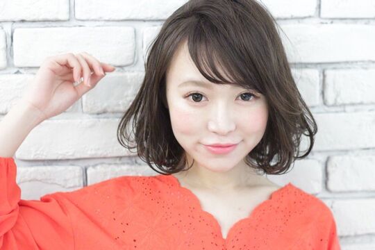 【学園都市】≪社会保険完備！≫≪20時には退勤可能≫≪社内アカデミーでの営業時間内レッスン≫働きやすい抜群の待遇が人気の地域密着サロン！スタッフ同士も仲がいいので毎日楽しくはたらけますよ「aimer（エメ）」からアシスタント（美容師）の求人☆★☆