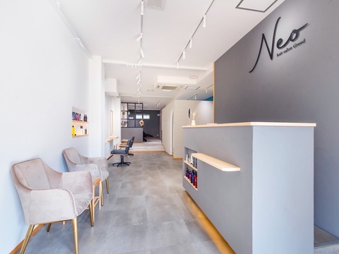 【堺東】≪月給22万円スタート！≫≪完全週休2日制≫≪住宅手当あり≫≪社会保険完備≫新店舗出店の為、スタッフ募集中！プライベートも充実しながら美容師として成長していきたい方にオススメ！完全個室あり！お客様との距離が近い少人数制のアットホームサロン「hair salon greed NEO（ヘアサロングリードネオ）」からアシスタント（美容師）の求人☆★☆