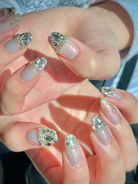 【横浜】≪昼食手当あり≫≪社会保険完備≫≪月8日休み≫安心の研修制度！これからネイリストとして働きたい方にピッタリ！働きやすく好条件のサロン「NAIL MAISON 横浜店（ネイルメゾンヨコハマテン）」からネイリスト（ネイル）の求人☆★