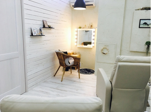 【湘南台】◆自由出勤制・最低保障給あり（規定あり）・指名料の価格設定自由・口コミ手当あり◆稼ぎたい方もお休みを充実させたい方も、希望の勤務が叶いますARULE by fellows（アルールバイフェローズ）からネイリスト（ネイル）の求人☆☆