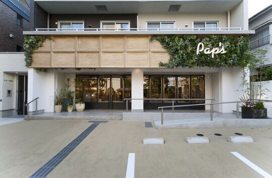 【甲南山手】≪社会保険完備≫≪新規入客チャンスあり≫≪やりがいのある環境≫店舗展開している地域に愛されるサロン「Pap’s de coiffeur 甲南山手店（パプスドコワフィールコウナンヤマテテン）」からスタイリスト（美容師）の求人☆★