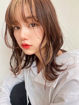 【西梅田】≪月8,9日休み・有給休暇あり≫≪社会保険完備≫新規集客が多いカラーが人気のヘアサロン！！！社会保障があり安定して正社員で働いていける雇用体制を整えています！！！「feery color 大阪梅田店（フィーリーカラーオオサカテン）」からスタイリスト（美容師）の求人☆★