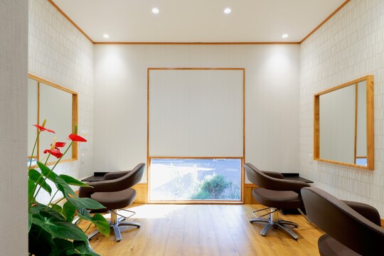 【西新井】≪土日祝休みOK≫≪20時までに退勤可能≫≪マンツーマン施術≫大人女性に人気の髪質改善特化サロン！プライベートを充実させながらも、やりがいの感じられる環境です！「hair shape（ヘアーシェイプ）」からスタイリスト（美容師）の求人☆☆