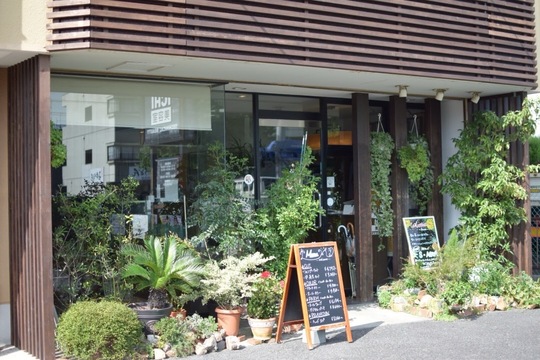 【春日井駅】◆社会保険完備・完全週休2日制・日曜定休あり・19時に営業終了◆希望者は着付けやマツパも学べる！お客様との距離の近さやスタッフ仲の良さがウリ！主体性を尊重してくれる地域密着サロン「髪切処 一（カミキリドコロイチ）」からスタイリスト（美容師）の求人☆★