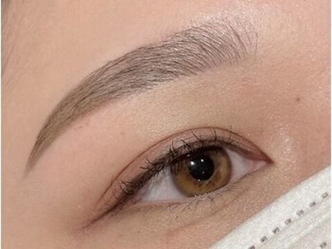 【御徒町】≪完全週休2日制≫≪残業なし≫≪バースデー休暇あり≫ハリウッドアイブロウリフト施術で目元の印象のプロとして活躍できる！「ange（アンジュ）」アイブロウリストからの求人☆☆