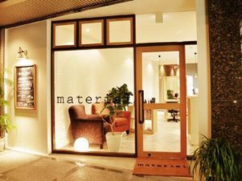 【JR奈良】オーガニックにこだわりアリ！小規模でとってもアットホーム！ナチュラルでシンプルな店内が心地の良い空間を提供♪お客様との距離も近いヘアサロンmaterial（マテリアル）からアシスタント（美容師）の求人☆☆