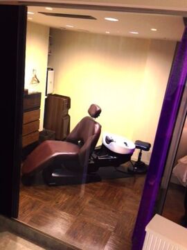 【豊津】◇◆社会保険完備◆◇お客様がくつろいでいられる環境づくりに力を入れています♪給与はコミッション制も選択可能！半個室のプライベートサロンCreateur(クレアトゥール)からスタイリスト(美容師)の求人☆★