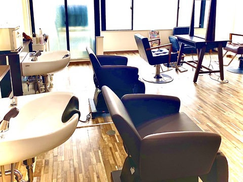 【針中野】≪社会保険完備≫≪月8日休み≫≪有給休暇あり≫≪土日祝休み月1,2回相談OK≫スタッフさんごとに合わせたサロンワークが可能です！福利厚生もしっかりしているので安心して長く働く事ができるサロンです！「Conara（コナラ）」からアシスタント（美容師）の求人★☆