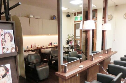 【千早】≪土日休みOKのパートアルバイト求人≫働きやすい環境をお探しの方にオススメ♪男女の来客割合が5:5なので性別に偏りなく入客出来ます！！ユニセックスサロン「OFA’S HAIR 香椎ネクサス店（オファーズ ヘアー カシイネクサステン）」からスタイリスト（理容師）の求人☆★☆