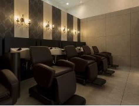 【五井】◇◆日曜休みあり・月8日休み・産休育休制度あり・社会保険完備◆◇月給25.5万円スタートと好待遇！！サロンワーク以外の活動も多く、美容師を全力で頑張れます♪“TRUTH 市原店（トゥルースイチハラテン）からスタイリスト（美容師）の求人★☆