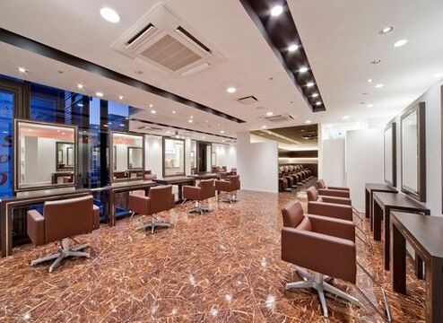 【銀座】＜完全週休2日制＞＜社会保険完備＞全国に展開するヘアサロン☆高待遇&充実の教育体制が魅力◎歴史のあるサロンなので安心して美容師を続けられる環境です♪TAYA & CO. GINZA 銀座本店（タヤアンドコーギンザギンザホンテン）からアシスタント（美容師）の求人☆★