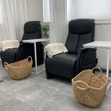 【三ノ宮】≪保障給あり≫≪髪色ネイル自由≫≪16時までの勤務OK≫施術時間がゆったりとしたサロン！落ち着いて働きたい方にピッタリ！「dot c（ドット シー）」からネイリスト（ネイル）の求人☆☆