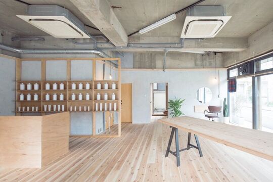 【西代】≪実務経験1年で月給25万円！≫≪社会保険加入OK≫≪ボーナスあり≫≪日曜休みOK！≫融通を利かせて働ける環境の地域密着サロン！開業サポートがしっかりしているので独立志望の方はココ！！老人ホームなどの訪問美容のノウハウも学べて訪問美容師を目指す方もお気軽にどうぞ！着付けやウエディングフォトも身に付きます「VIVOA（ヴィヴォア）」からスタイリスト（美容師）の求人☆☆