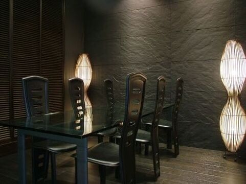 【香椎宮前】◆月給20万円◆週休2日制◆社会保険完備◆日曜日がお休み♪夜もそこまで遅くならないので身体の負担も少なく済みますよ☆「clear style（クリア スタイル）」からアシスタント（美容師）の求人☆★