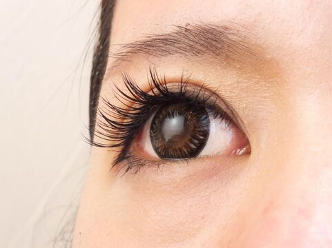 【博多駅】≪完全週休二日制・実働8時間・社会保険完備・朝礼やミーティングなし・売上ノルマなし≫経験を活かして働きたい方にオススメ！アイラッシュ・ネイルのメニューを提供するトータルビューティーサロン「nail&eyedesign To...（ネイルアンドアイラッシュトゥ）」からアイリスト（まつげエクステ・まつげパーマ・アイブロウ）の求人☆☆