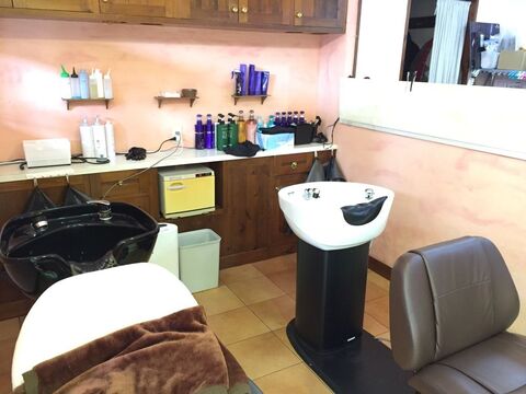 【姪浜】≪社会保険あり・マツエクの技術が学べる・営業中のレッスンOK≫お客様との繋がりを大切にしている地域密着型サロン「le paradis（ルパラディー）」からアシスタント（美容師）の求人☆★