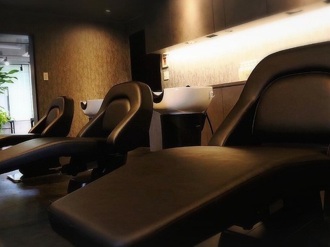 【丸島町】≪社会保険完備・営業時間19時迄・営業中のレッスンOK・アシスタントさんにも歩合あり≫プライベートも大切にしながら成長できる環境です！！トレンドを意識したハイセンスな技術がお洒落に敏感な世代中心に大人気なヘアサロン「hair design RIM.（ヘアデザインリム）」からアシスタント（美容師）の求人★☆