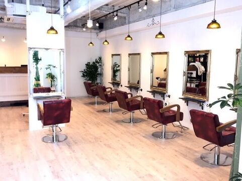 【三宮】≪フリー45％／指名50％還元≫≪マンツーマン対応≫≪自由出勤制≫集客好調により新規入客チャンスあります！平均月収50万円と高収入が可能！「PATH UNIFY 三宮店（パスユニフィーサンノミヤテン）」からスタイリスト（美容師）の求人☆★