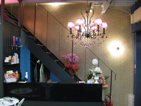 【ときはま線沿い】完全週休2日制♪ネイル・まつエクも取り扱うトータルビューティサロン「VELFARRE（ヴェルファーレ）」からスタイリスト（美容師）の求人！10代後半から20代前半にかけてのお客様から絶大な人気を誇ります☆★