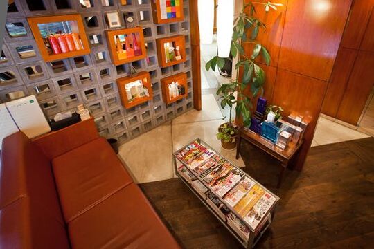 【上桂】≪社会保険完備≫≪完全週休2日制！≫≪20時で退勤可能≫≪住宅手当あり≫地域の方に人気のオシャレなサロン！働きやすい環境で、プライベートも充実できますよ！「hair snip（ヘアースニップ）」からアシスタント（美容師）の求人☆★☆