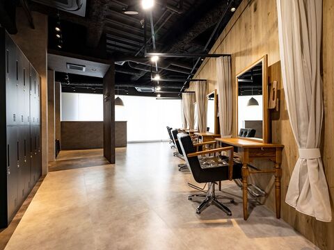 【三宮駅前】≪集客サイトでの口コミ2000件超え！≫≪自由出勤制≫≪税理士サポートあり≫≪お客様の価格・施術タイム設定自由≫マンツーマン施術OK！毎月多くのご新規様が来店するため顧客0でも活躍できるサロン！「TERRACE 三宮店（テラスサンノミヤテン）」からスタイリスト（美容師）の求人☆★