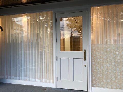 【筑紫駅】≪社会保険完備・有給休暇・住宅手当アリ≫≪1年半でスタイリストデビュー可能≫長く働ける条件が揃っています！！お客様との関わりを大切にしているアクセス抜群のヘアサロン「PLUS ONE 筑紫駅前店（プラスワンチクシエキマエテン）」からアシスタント（美容師）の求人☆☆