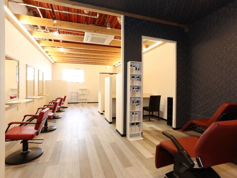 【唐崎】集客があるので入客チャンスばっちり☆幅広い技術スキルを身に付けることが可能！！少人数のプライベートサロン◇wiLRew（ウールー）からスタイリスト（美容師）の求人☆★☆