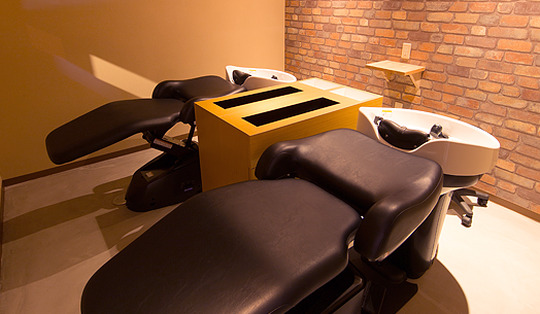 【木幡】≪ブランクありでもOK≫≪アシスタント専任も大歓迎！≫≪完全週休2日制≫スタイリストデビューせずに生涯アシスタント専門職も可。残業もほぼなし！プライベートの時間もしっかりと確保できます！週休3日制も相談OK。「楽」ではない仕事だからこそ、美容師という仕事を「楽しみ」ましょう！！「ROCCO（ロッコ）」からアシスタント（美容師）の求人☆★