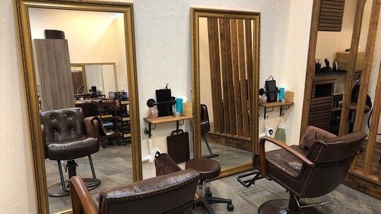 【保谷】◆月給25万円スタート・有給休暇あり◆駅チカでアクセス抜群♪完全マンツーマンも選択可能です◎それぞれの希望に合わせて働けるサロンHair salon Goose（ヘアサロングース）からスタイリスト（美容師）の求人★☆