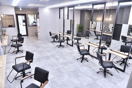 【天王寺】月収30万円以上も可能！≪正社員or業務委託から働き方を選択可能！≫集客も好調なので入客チャンスも◎どんどん稼げてやりがいもバッチリ！ 「tetote 天王寺店（テトテテンノウジテン）」からスタイリスト（美容師）の求人☆★☆