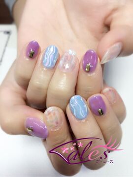 【鶴川】≪完全週休二日制★社会保険完備≫女性が長く働きやすい環境作りに努めています！産休・育休の取得実績あり♪主婦層をメインに人気のサロンales 鶴川店（アレスツルカワテン）からネイリスト（ネイル）の求人☆☆