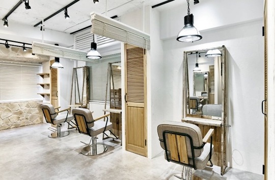 【国分寺駅】≪実働8時間≫≪土日祝休みOK≫ライフワークバランスを大切にしている人気サロン！仕事もプライベートも充実できます！「PLATANUS 国分寺北口店（プラタナスコクブンジキタグチテン ）」からスタイリスト（美容師）の求人☆★