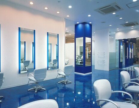 【湘南台】＜完全週休2日制＞＜社会保険完備＞などの抜群の待遇を整えるTAYAグループ☆それ以外にも抜群の集客があるので月給30万円以上の高収入も狙えます！プライベートも充実可能！TAYA blue label 湘南台店（タヤブルーレーベルショウナンダイテン）からスタイリスト（美容師）の求人☆★