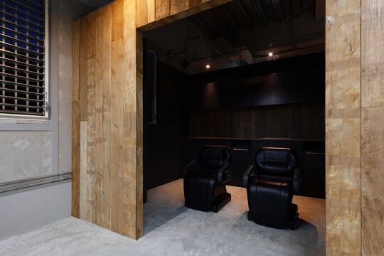 【近鉄奈良】≪フリー：40%／指名：45〜50%還元≫路面店という好立地♪あなたのライフスタイルにあった働き方が実現できる業務委託サロンCuore hair 奈良店（クオレヘアーナラテン）からスタイリスト（美容師）の求人☆★