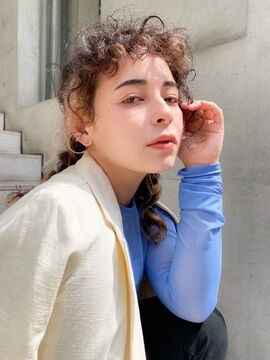 【南船場】≪実働8時間≫≪月8日休み≫≪社会保険完備≫≪単価1万円以上≫≪売上40％還元≫韓国ヘア&ブリーチカラー&髪質改善が大人気！スタッフが笑顔で楽しく働ける環境を用意しています！！「sia（シア）」からスタイリスト（美容師）の求人☆★☆