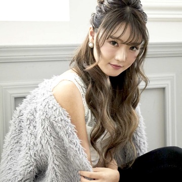 【西宮北口】≪月給22万円〜≫≪月8日休み≫≪社会保険完備≫≪土日月1日休みOK≫努力次第で1年半でスタイリストデビュー可能！！早期スタイリストデビューをしたい方にはピッタリの環境!駅から徒歩1分と好立地のアットホームサロン「arch for hair（アーチフォーヘアー）」からアシスタント（美容師）の求人☆★