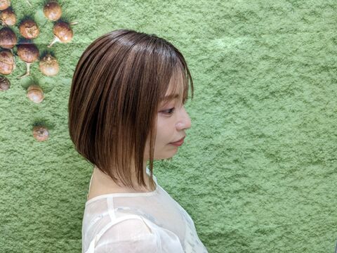 【心斎橋】≪月給23.5万円≫≪社会保険完備≫≪月8、9日休み≫充実の待遇面なので安心して長く働ける環境です！スタッフさん同士の仲が良く店内は和気あいあいとした雰囲気！「ASSEMBLAGE 心斎橋店（アセンブラージュシンサイバシテン」からアシスタント（美容師）の求人★