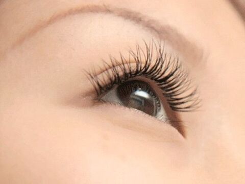 【桂】社会保険完備☆土日祝17時閉店☆アイラッシュだけではなくエステも学べる環境♪地域密着型のアットホームなお店☆”ESTHETY EU（エスティユウ）”からアイリスト（アイデザイナー・まつ毛エクステ）の求人☆☆