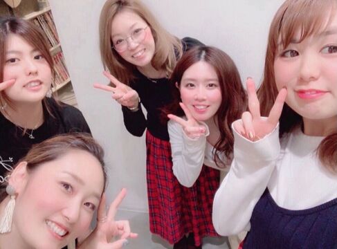 【堺東】≪月給24万円＋歩合給≫≪週2日休み≫≪実働8時間≫≪毎週日曜休みも選択可≫≪社会保険完備≫頑張った分もきちんと評価、休みも多くてプライベートも充実！スパも提供するトータルビューティーサロン！「Jadore Eyelash（ジャドールアイラッシュ）」アイリスト（まつげエクステ・まつげパーマ・アイブロウ）の求人☆☆